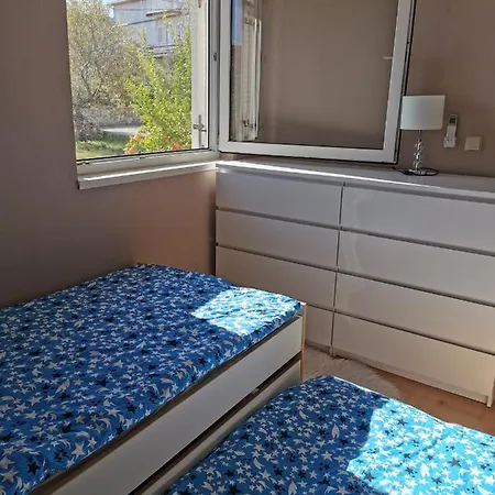 Apartment Apartman Mirjana Preko